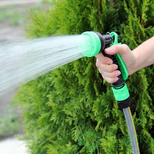 картинка Пистолет для полива пластиковый Presto-PS насадка на шланг (2109) 