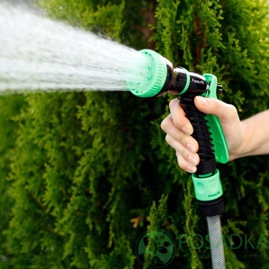картинка Пистолет для полива пластиковый Presto-PS насадка на шланг (4448) 